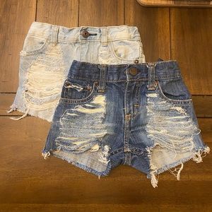 Toddler distressed shorts